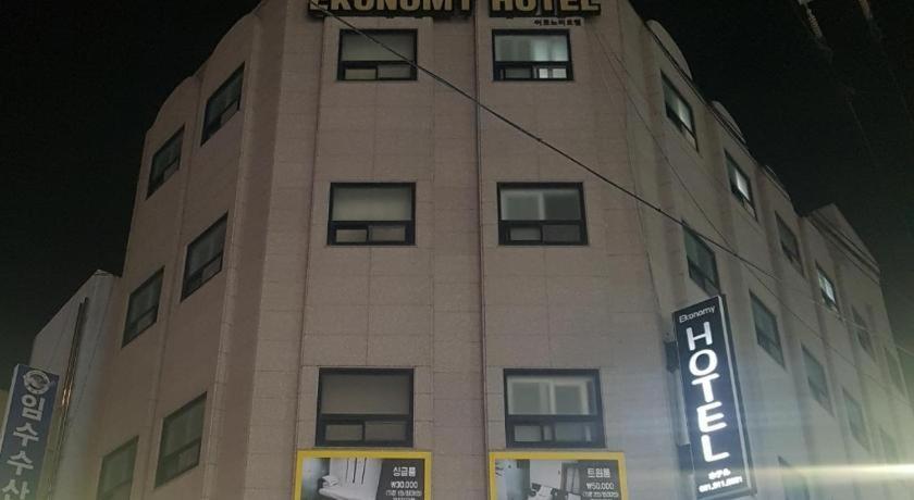 Ekonomy Hotel Nampo Пусан Екстериор снимка