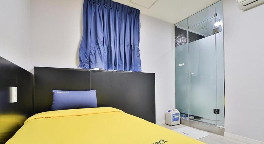 Ekonomy Hotel Nampo Пусан Екстериор снимка