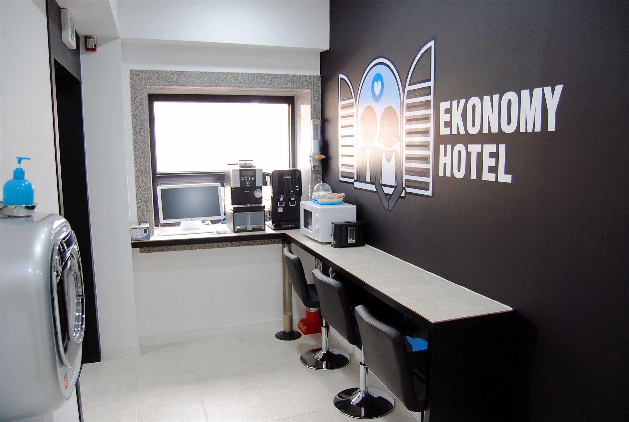 Ekonomy Hotel Nampo Пусан Екстериор снимка